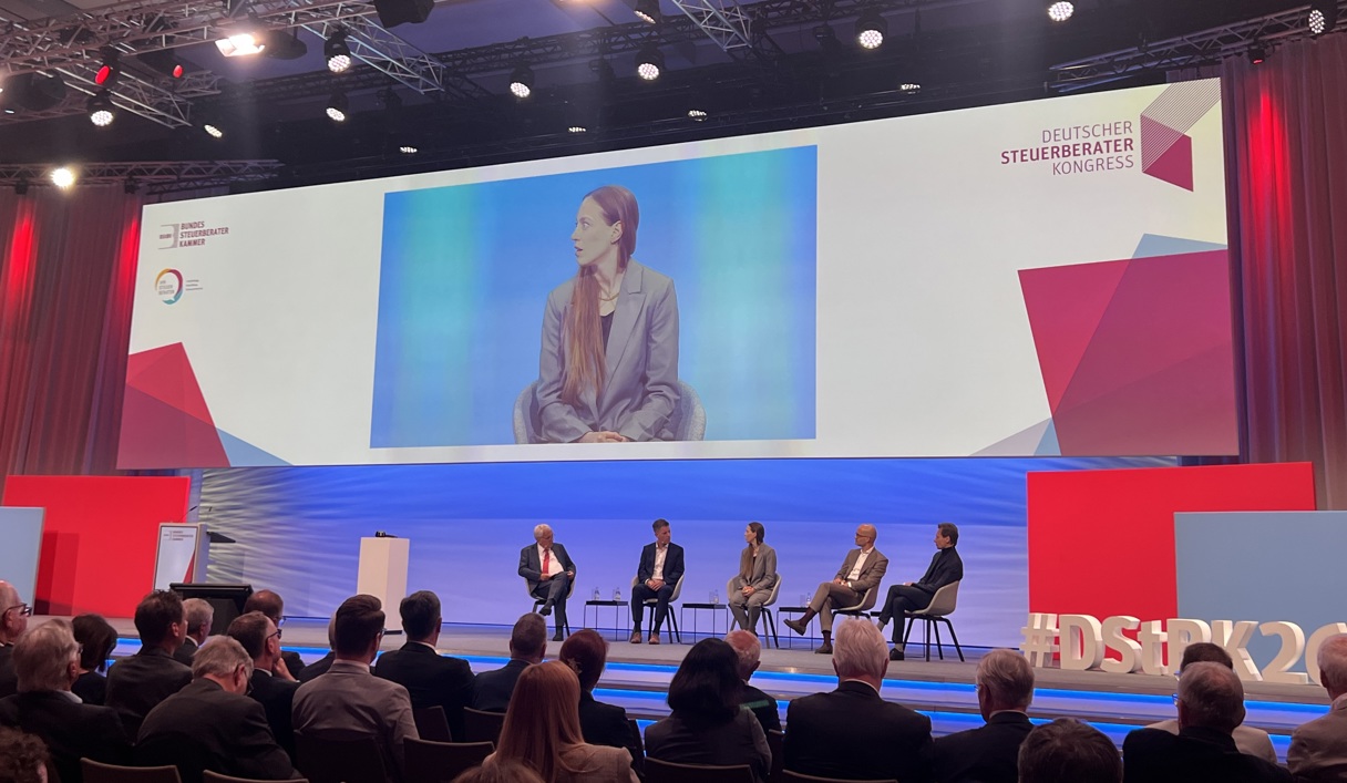 Podiumsdiskussion zur Kanzlei der Zukunft auf dem Steuerberaterkongress 2026