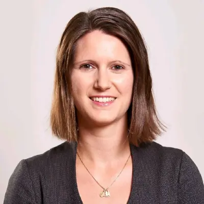 Dr. Katharina Artinger