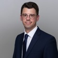 Daniel R.  Kälberer - Professor