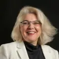 Dr. Britta von Bezold