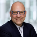 Ralf Bauer