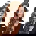 Stephanie Henseler   - Podcaster